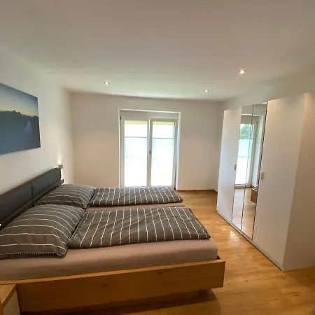 Apartment Rofanblick *